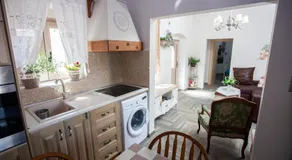 Vicky's House - Image 2