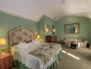 Casa de Carmona Hotel - Image 2