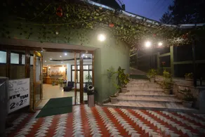 Hotel LakeView Inn - Image 5