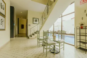 Urbanest Inn House Slipi - Image 4
