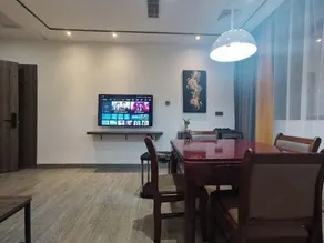 Lan Kwai Fong Hotel (Danzhou Summer Square) - Image 3