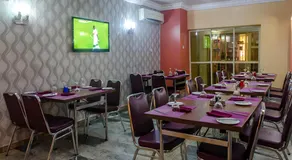 3Js Hotel - Image 2