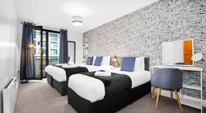 Funky Arcadian Centre Apartment By Azura Nights - Image 2