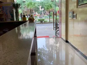 Xinfuhua Business Hotel - Image 3
