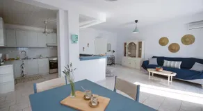 Aquarella-stylish veranda apartment in centre of Poros town - Image 3