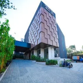 IGNIVA Airport Hotel - Image 3