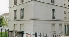 Séjour Eau Vive Proche commerces et Metro - Image 4