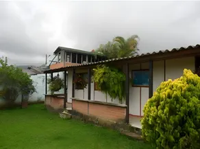 Cabaña en el Lago Calima - Image 4