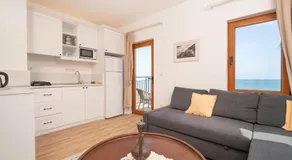 Beach House Hotel - Image 4