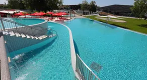 RQ Boutique & Unique Hotel - Image 3