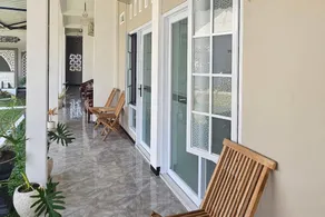 Guest House Saqeena Syariah Near Blitar Park RedPartner - Image 2