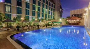 The Mira Hotel - Image 5