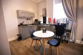 Mousehold Heath. Charming suite & great location - Image 4