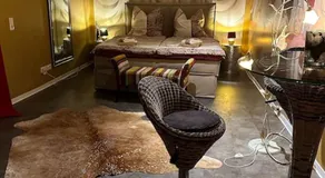 Luxurious Apartment with Sauna - Image 3