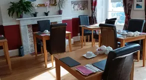 Lawnswood Guest House - Image 2