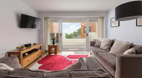Sandpiper 3 - The Cove - Stunning views, Heated Pool, Allocated Parking - Image 2