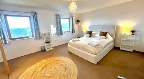 Seaforth - Stunning Beach View Free Parking - Image 2