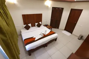Raj Residency Hotel - Image 5