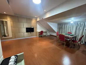 Triumph Arch Hotel (Xiangzhou County Government Branch) - Image 5