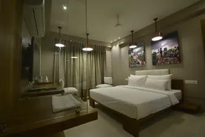 Urbane The Hotel - Image 4