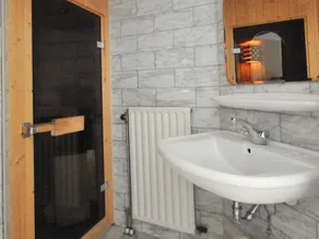 Detached villa with whirlpool and dishwasher, beach at 1 km. - Image 5