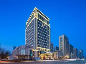 1958 International Hotel - Image 2
