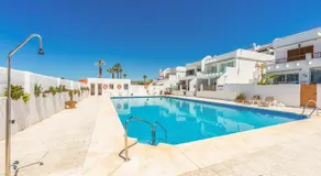 Los Lances Beach Apartments - Image 3
