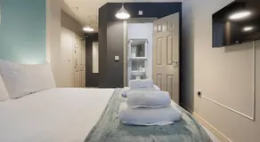 Extended Stays Welcome - Sleeps 11 - FREE Parking - Hosted by HG Horizon Properties - Image 2