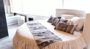 Hotel Casa Loma - Image 2