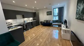 The Courthouse Stylish Serviced Living - Image 3