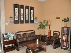 Oriental Hotel - Image 2