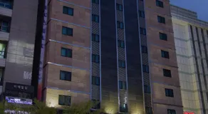 LEX Tourist Hotel - Image 4