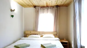 Evergreen Guesthouse - Image 2