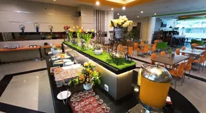 Halogen Hotel Airport Surabaya - Image 3
