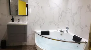 Capsule Groovy-Jacuzzi-Sauna-Billard-Netflix- Nintendo Switch & Jeux - Image 3