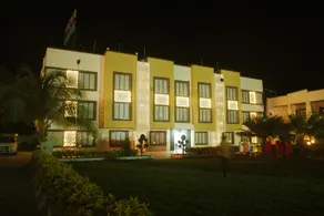 Safari Hotel & Resort - Image 4