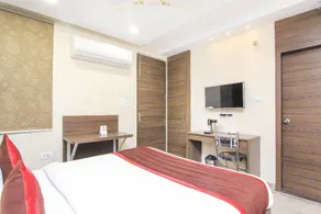 OYO Flagship Welcome Inn - Image 2