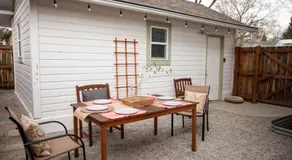 West Clark Getaway - Image 5