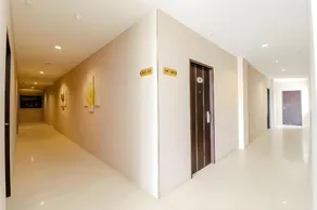 Lovina Inn Hotel Batam - Image 4