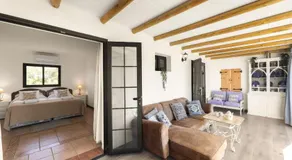 Casa Anabella by Escape Home - Image 2
