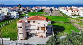 Kalimera Apartments - Cozy Stay in Kokkari, 200m from the Beach - Image 4