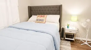 Cozy Luxury Stay, WiFi and Fully Equipped - Image 5