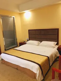 Huangguan Holiday Hotel - Image 2