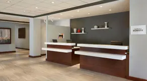 Courtyard by Marriott Ottawa Downtown - Image 4