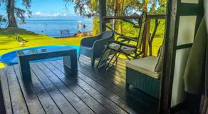 tahiti-bungalow at Teahupoo: beachfront with pountoon and mini pool - Image 3