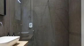 Boutique Apartment - Image 5