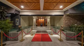 Palms Hotel - Image 3