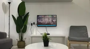 Dahlia Homestay (Wi-Fi & Netflix) - Image 2