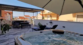 T&A apartments with jacuzzi and barbecue - Image 4