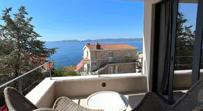 nAmore - Image 3